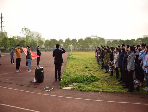 http://student.wit.edu.cn/__local/8/5B/76/6F20A92AA94AD33A7F6896C000D_12431AE1_174E1.jpg