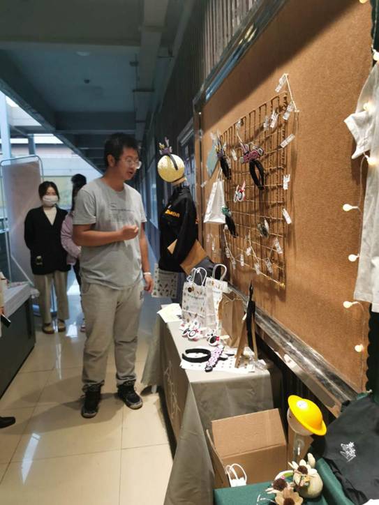 d6fdc8fcb5bdfae0d2ac1e284335035